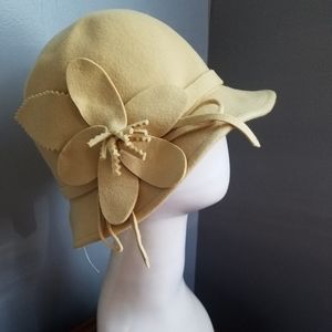 Women's Wool Hat- Golden yellow